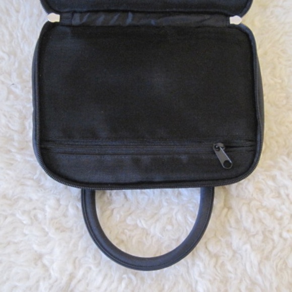 Holt Renfrew Cosmetic Bag - Picture 6 of 6